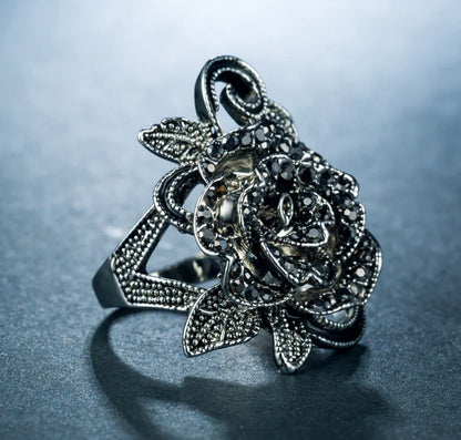Vintage Women's Rose Flower Ring with Silver Plating